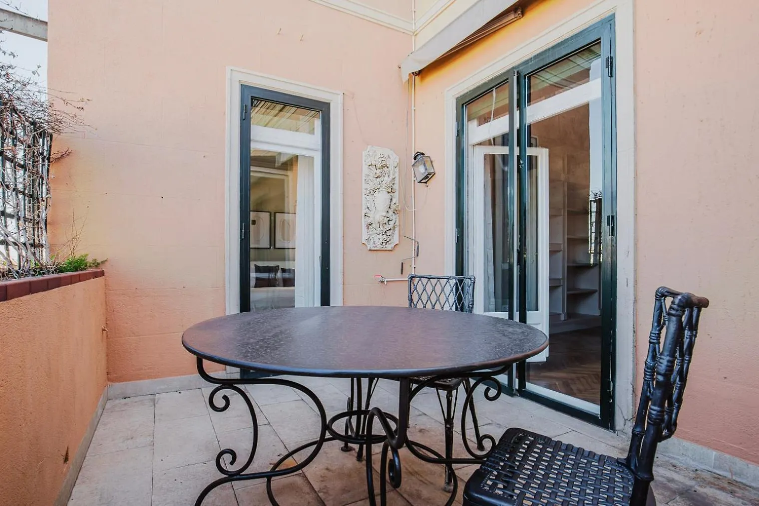 Blueground La Dreta Balcony Ac Nr Sagrada Bcn-174 Villa Barcelona Holiday home
